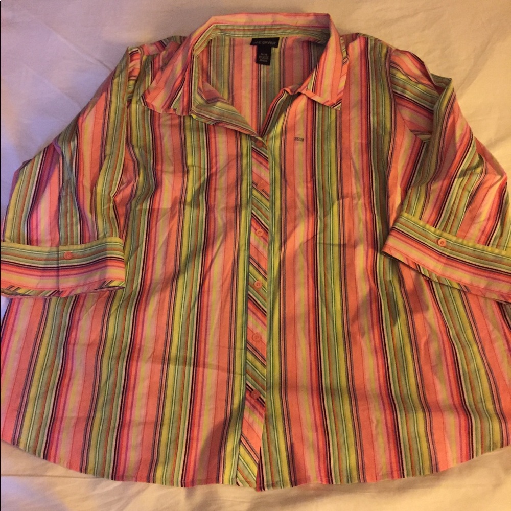 Slimming striped top in pinks